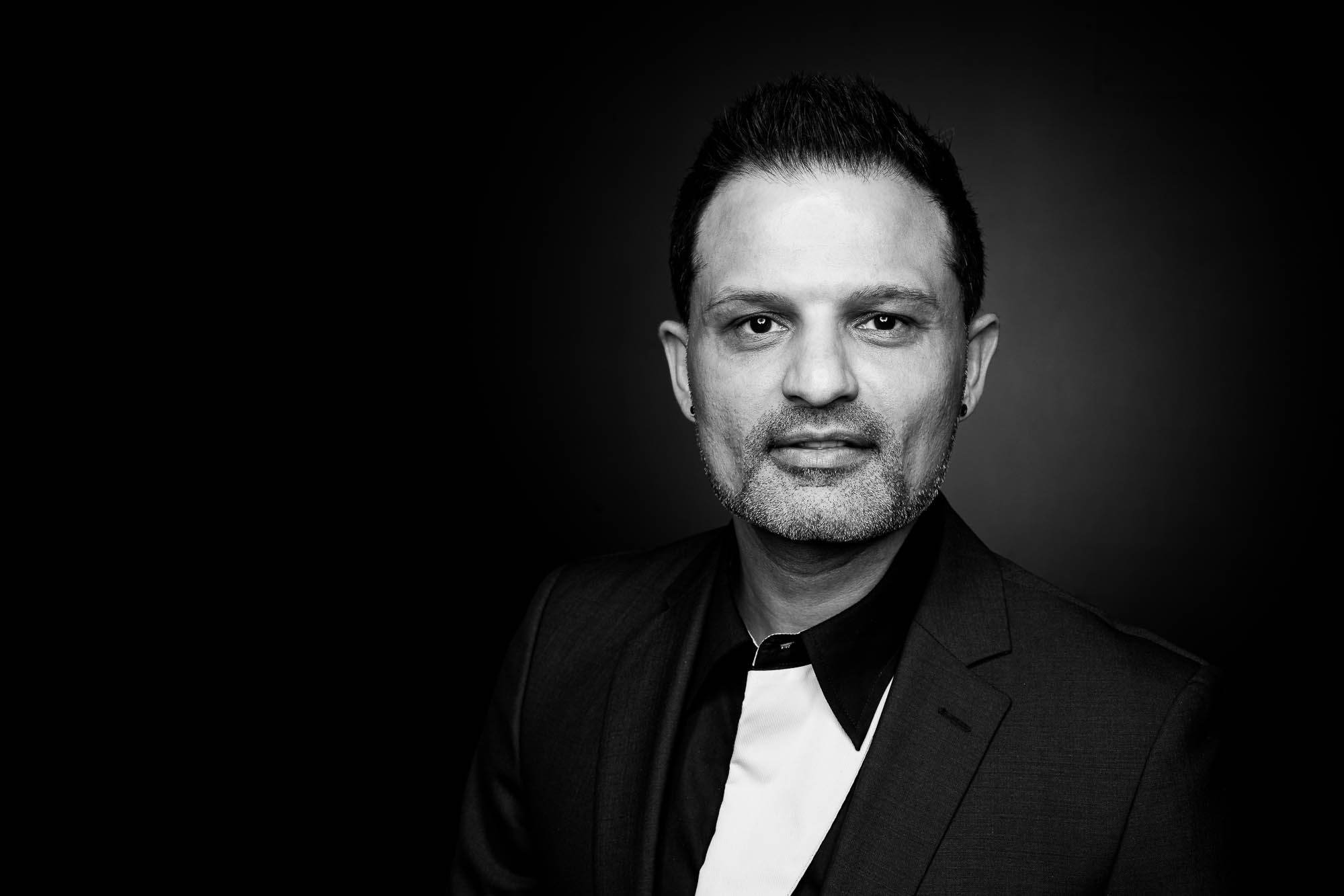 Export x3 Headshot  06135 Dez 01 2019 Headshot  Miro Nicole Nadine